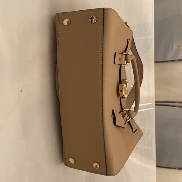 NWOT Michael Kors med Hamilton satchel. - Picture 5 of 13